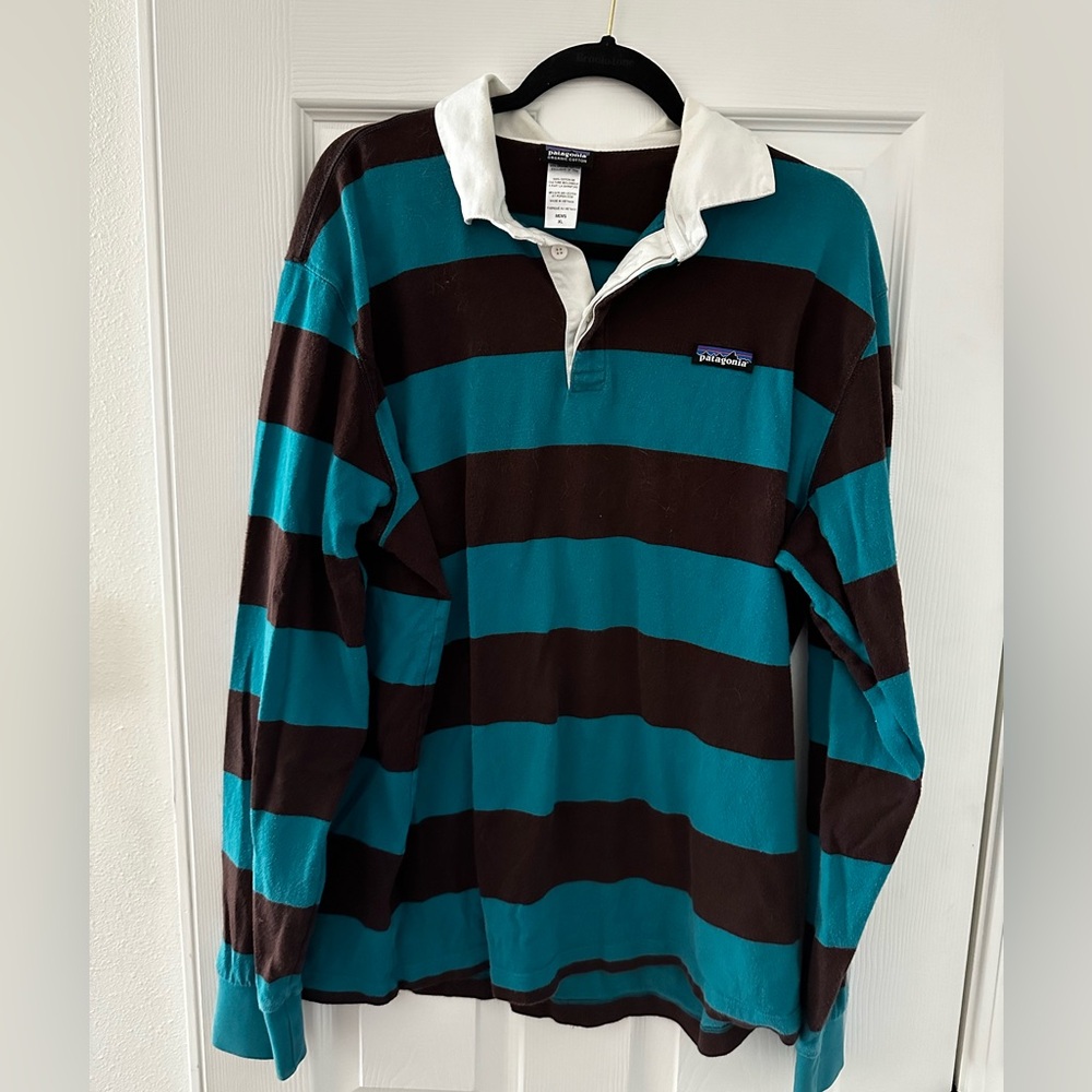 Men’s XL Patagonia rugby style shirt